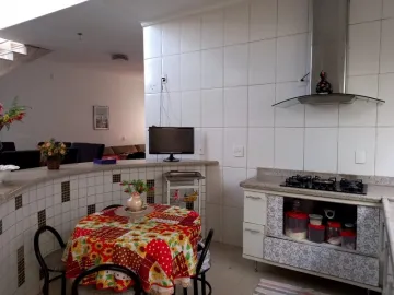 Casa Sobrado a Venda no Vila Chico Júlio