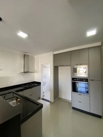Alugar Apartamento / Padrão em Franca. apenas R$ 330.000,00