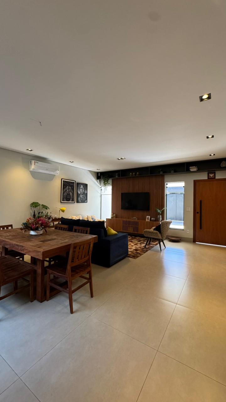 Casa no bairro Jardim Santa Lúcia à Venda