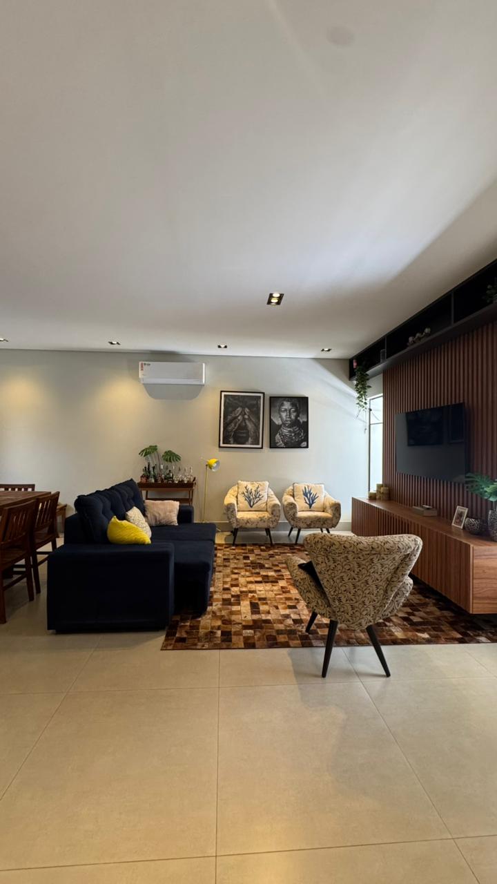 Casa no bairro Jardim Santa Lúcia à Venda