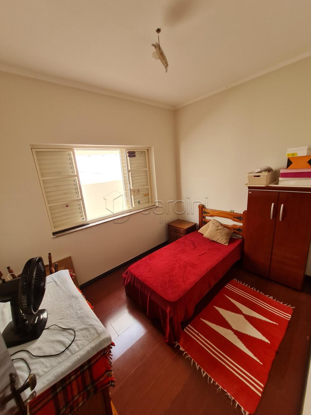 Casa a Venda no Jardim Brasilândia
