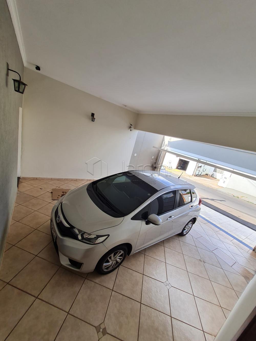 Casa a Venda no Jardim Brasilândia