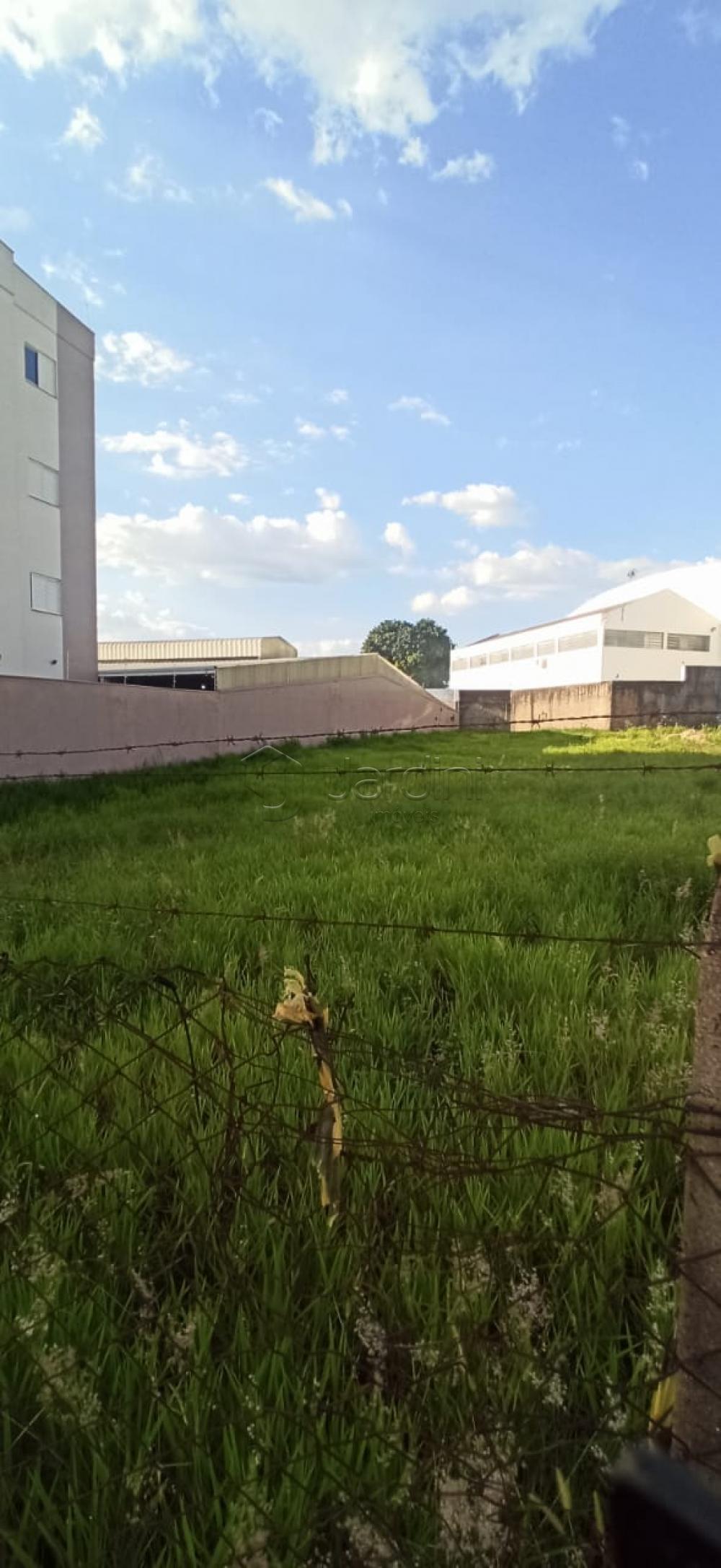Terreno a venda no Jardim Santana