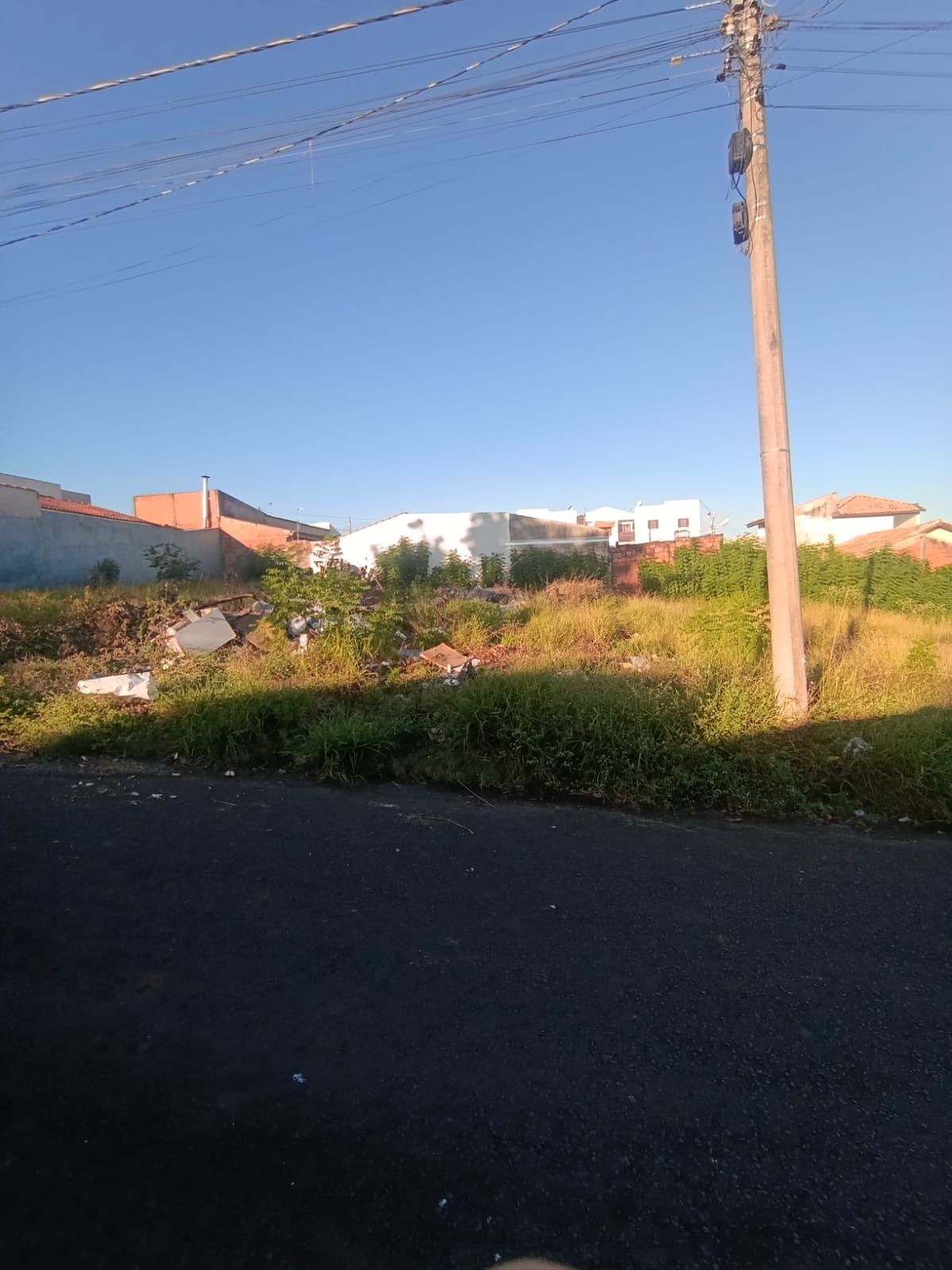 Terreno no bairro Jardim Luiza à Venda