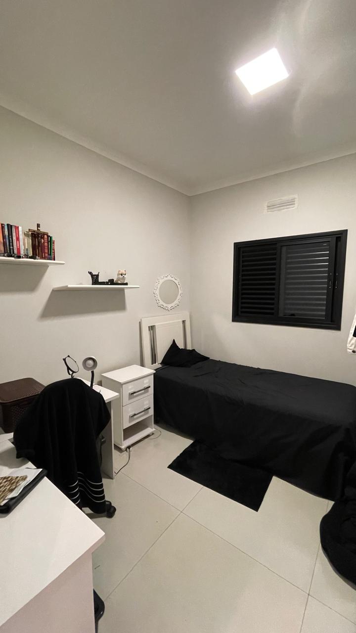 Apartamento no bairro Jardim Noêmia à Venda