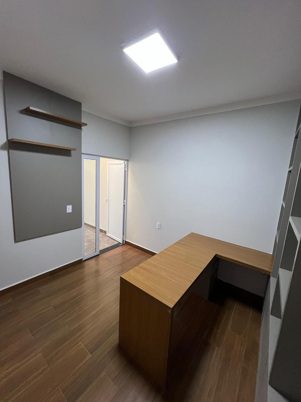 Casa no bairro Esplanada Primo Meneghetti II à Venda