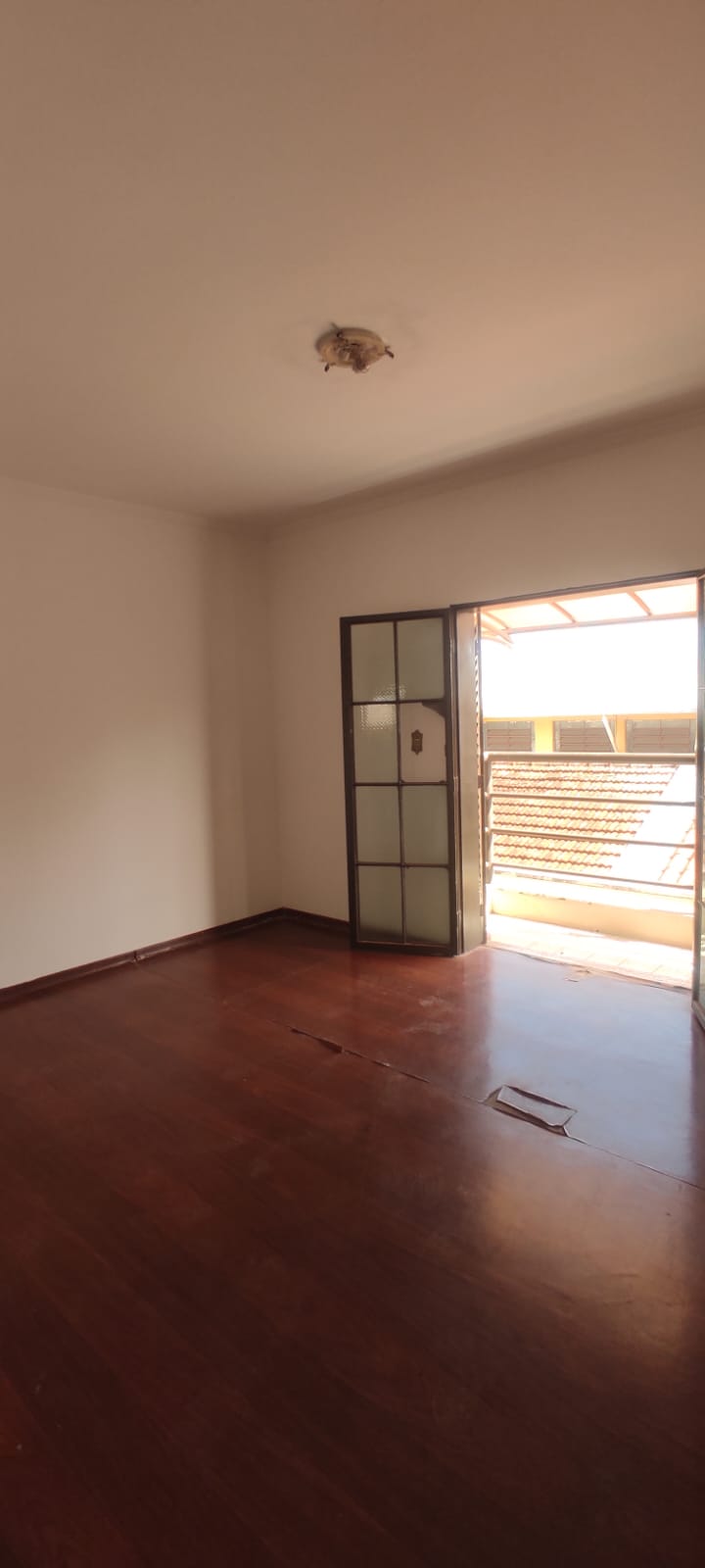 Casa Sobrado a Venda na Vila Totoli