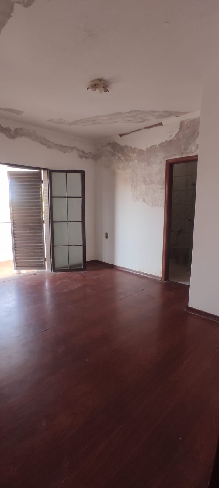 Casa Sobrado a Venda na Vila Totoli