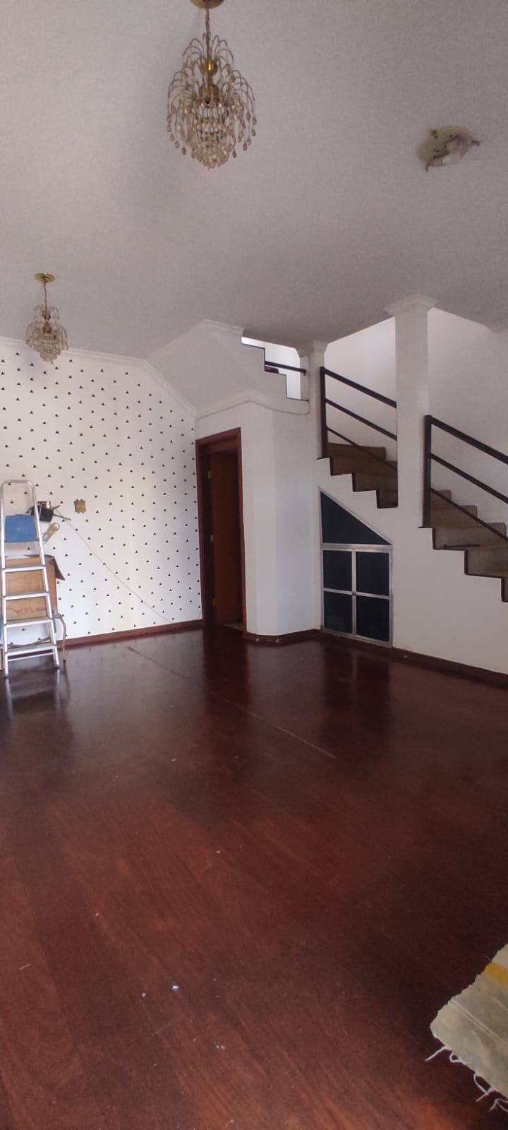 Casa Sobrado a Venda na Vila Totoli