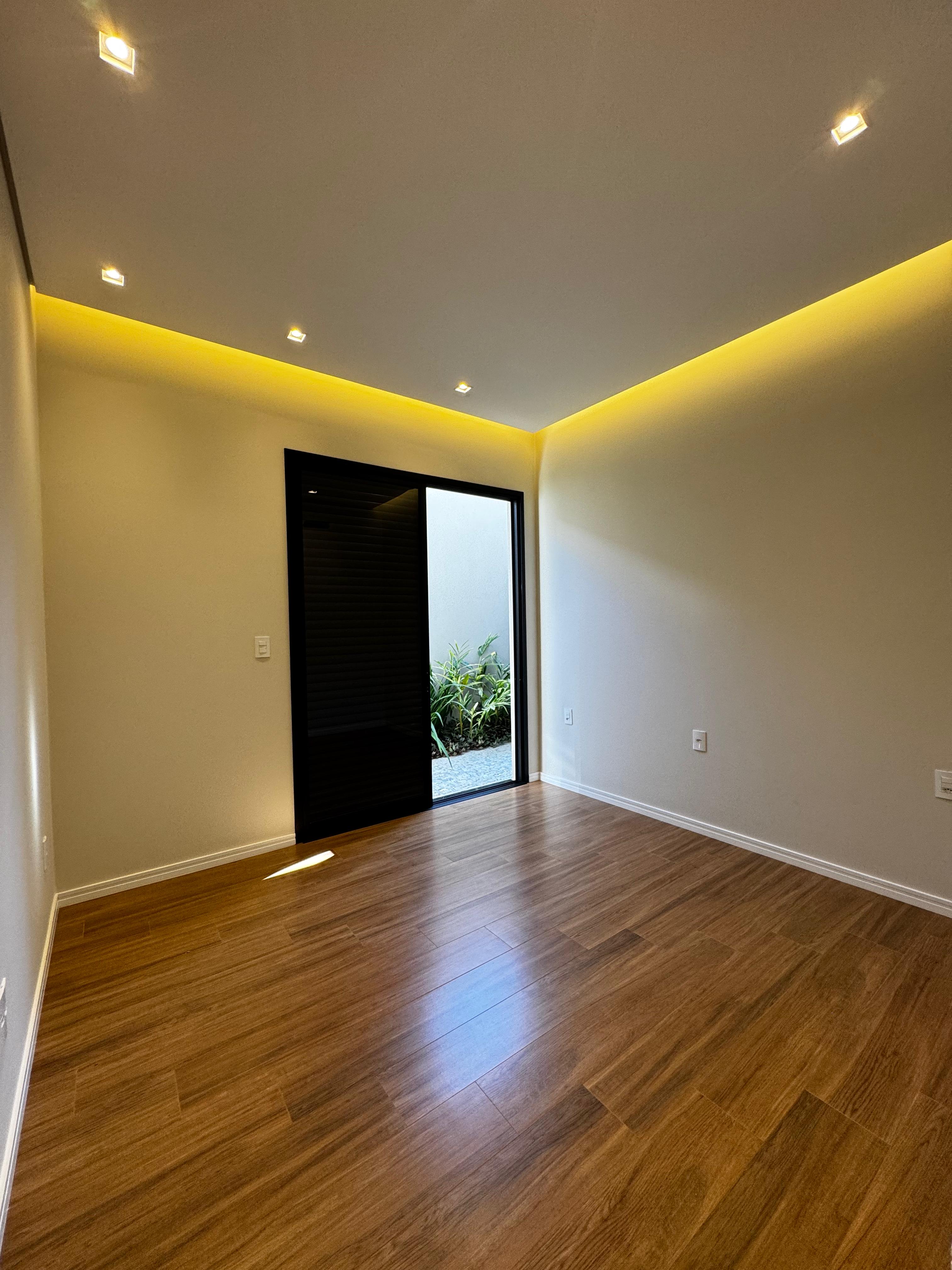 Casa a Venda no Jardim do Éden