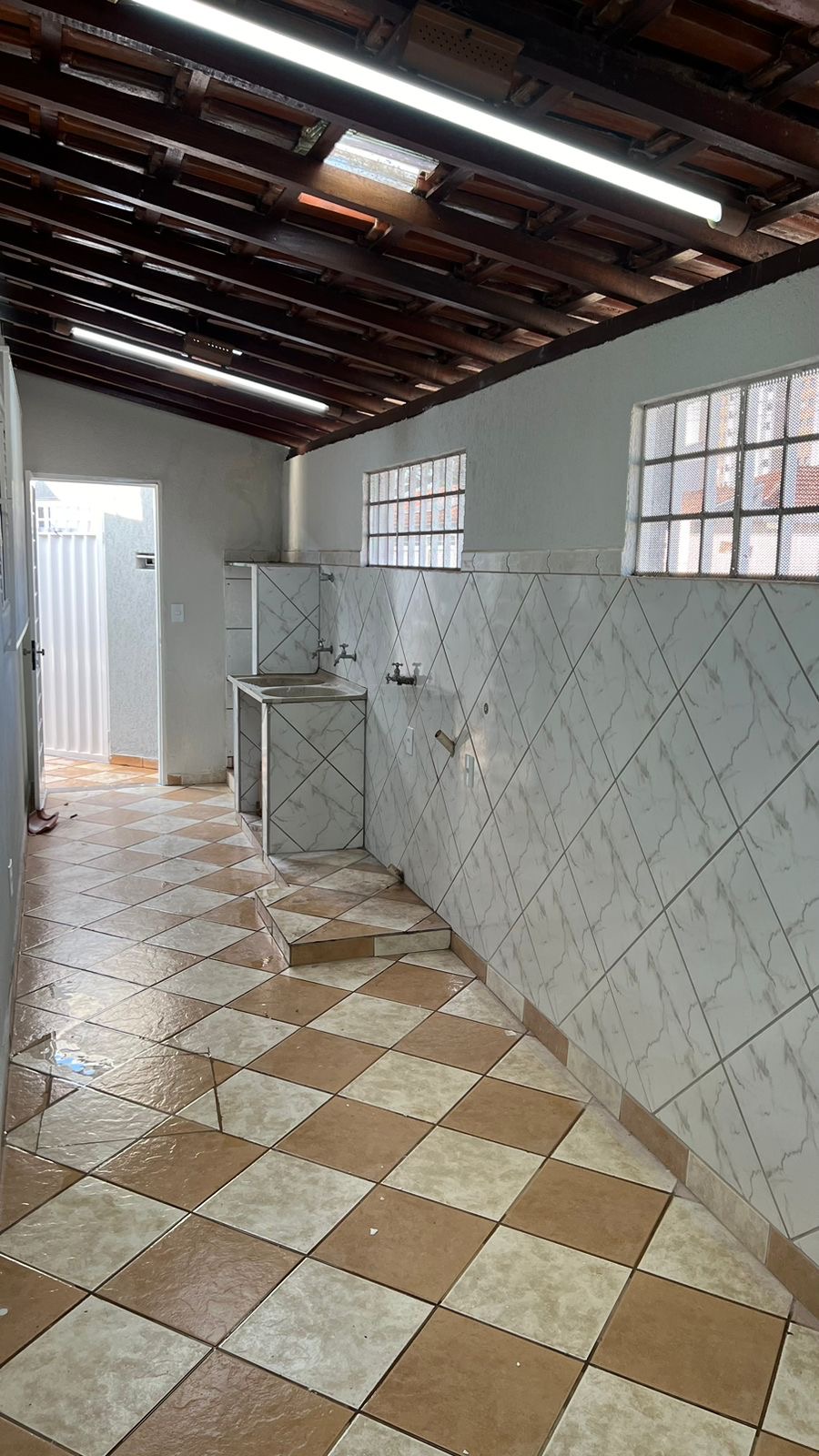 Vende se Casa na vila Nicácio BB