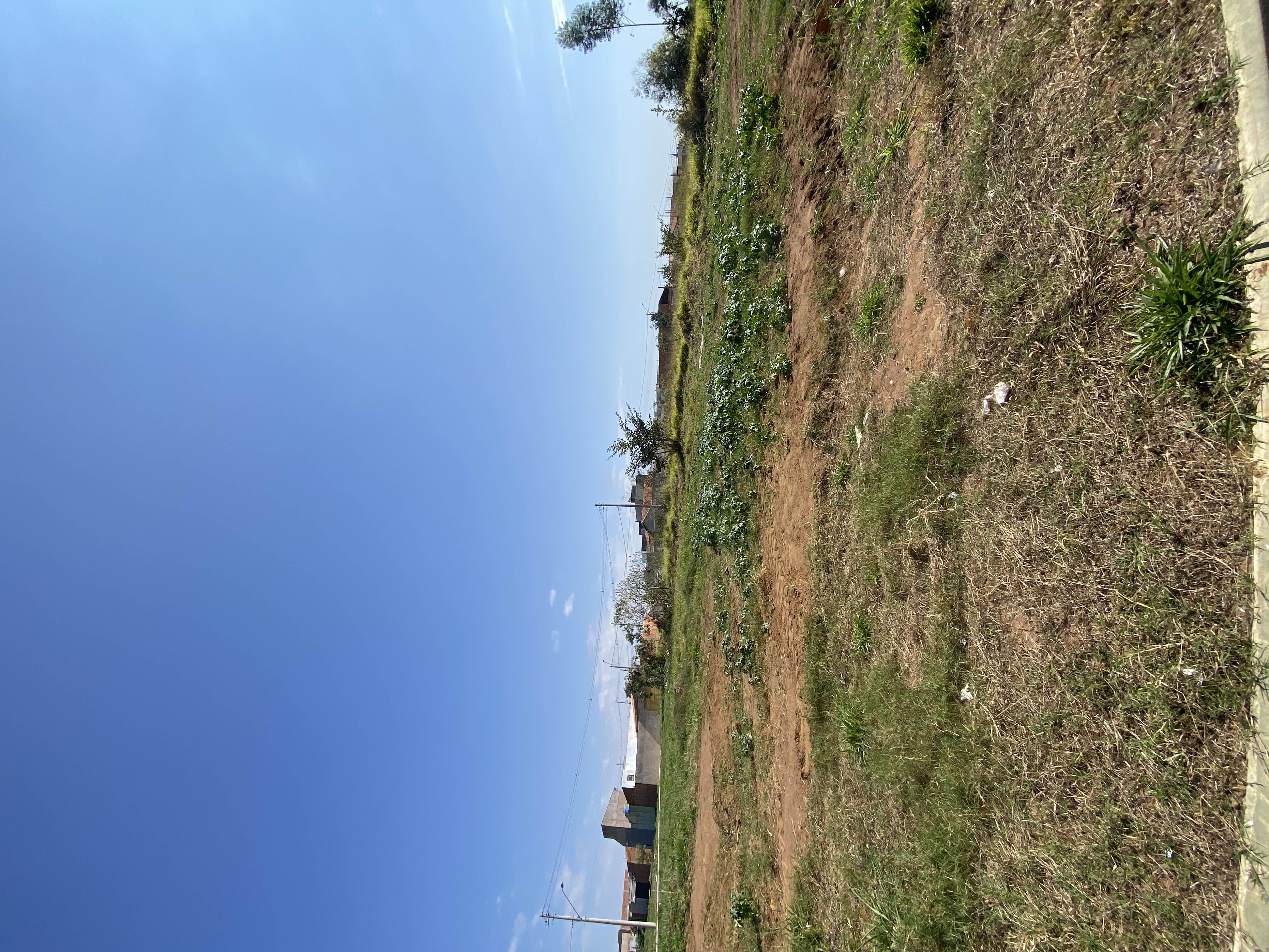 Vende-se terreno no Residencial Abaeté