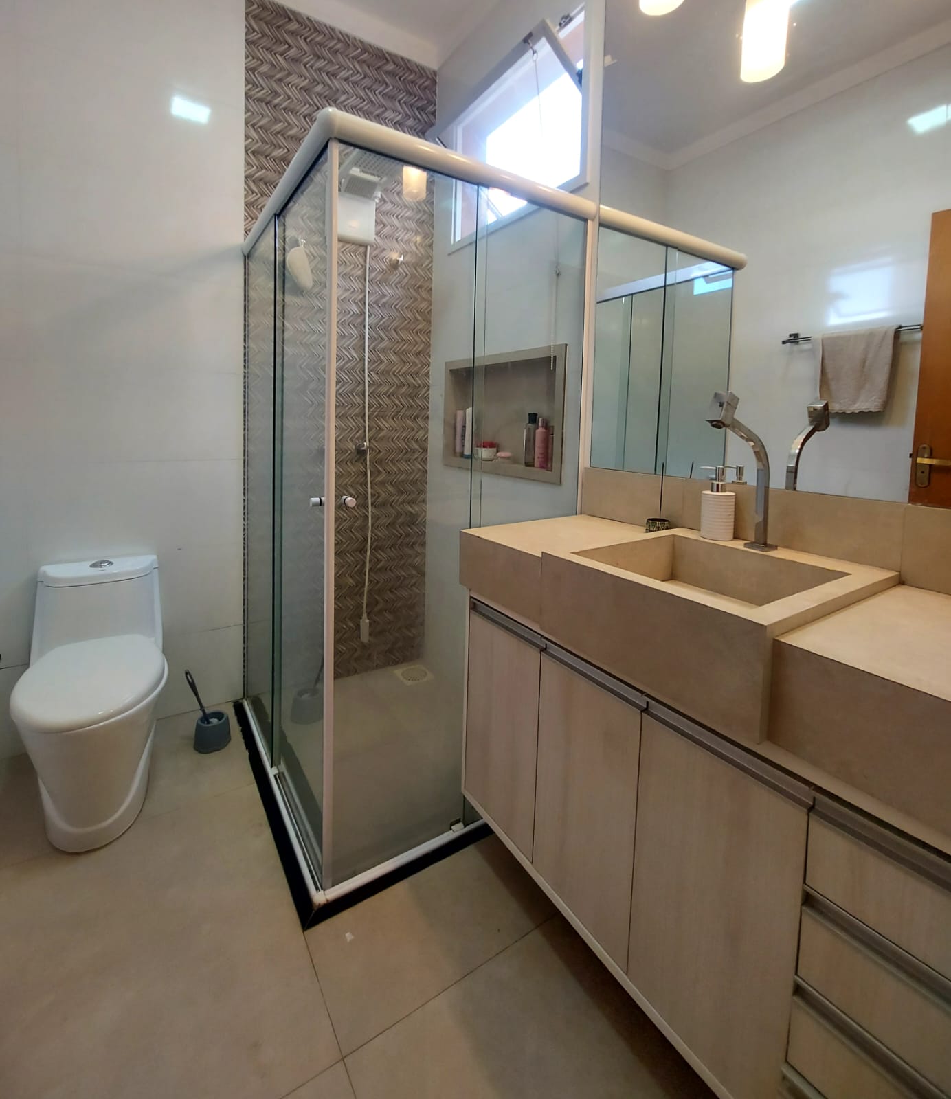 Apartamento à venda de porteira fechada no Piratininga 1 