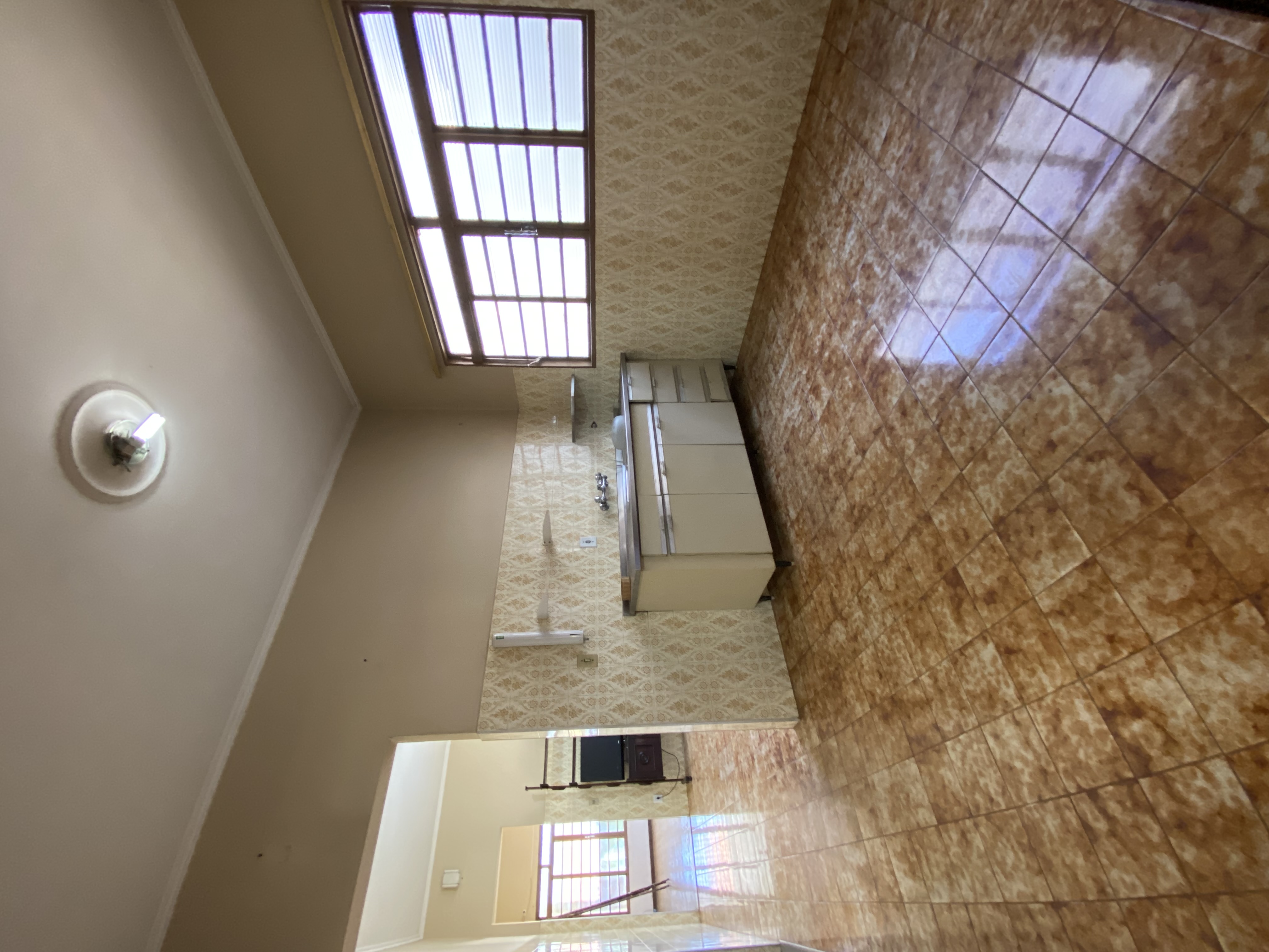 Vende-se casa no bairro Santa Rita