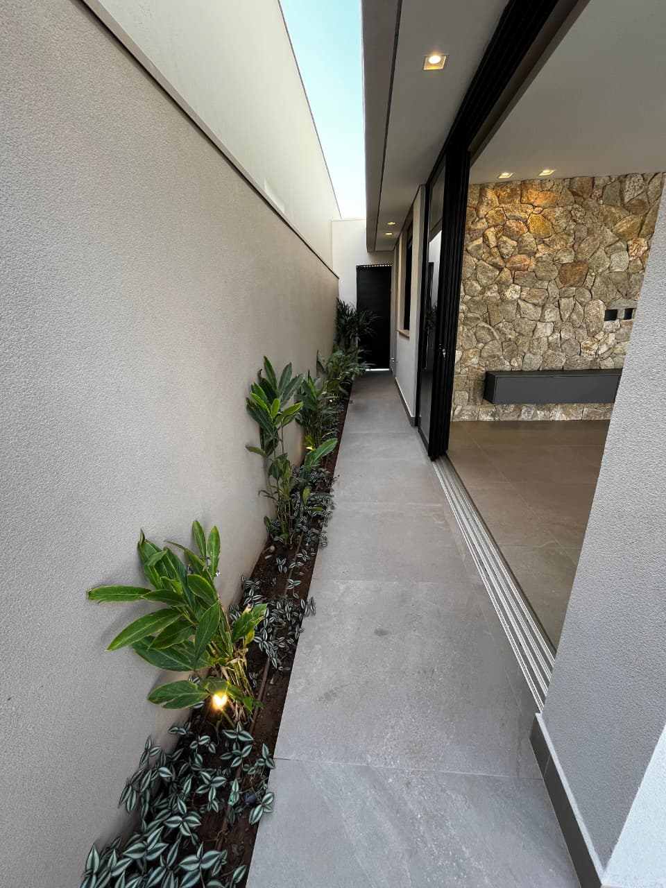 Casa a Venda em condomínio fechado