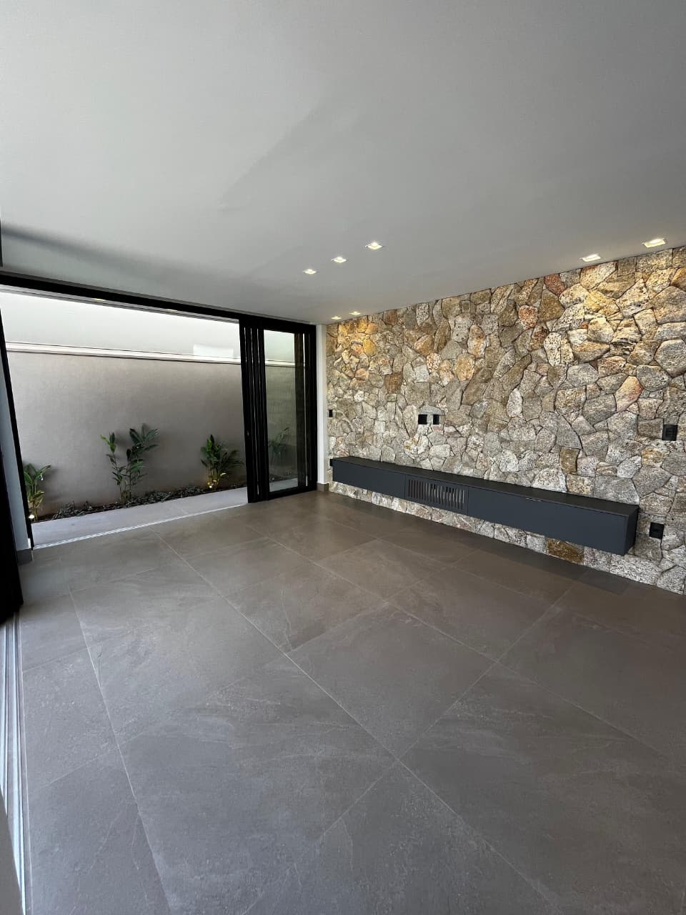 Casa a Venda em condomínio fechado