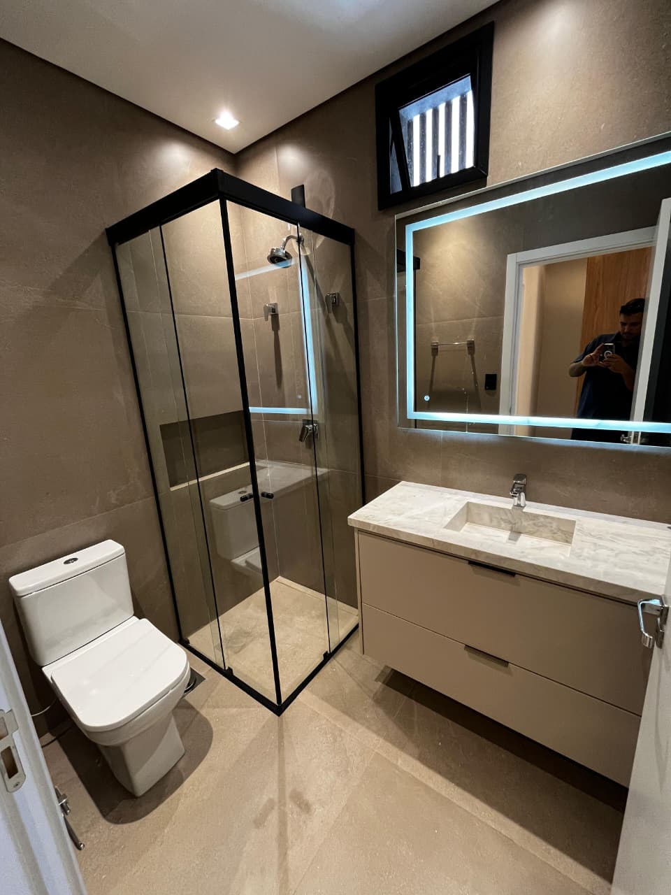 Casa a Venda em condomínio fechado