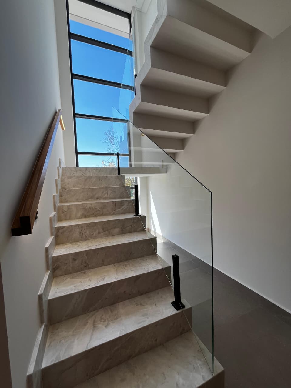 Casa a Venda em condomínio fechado