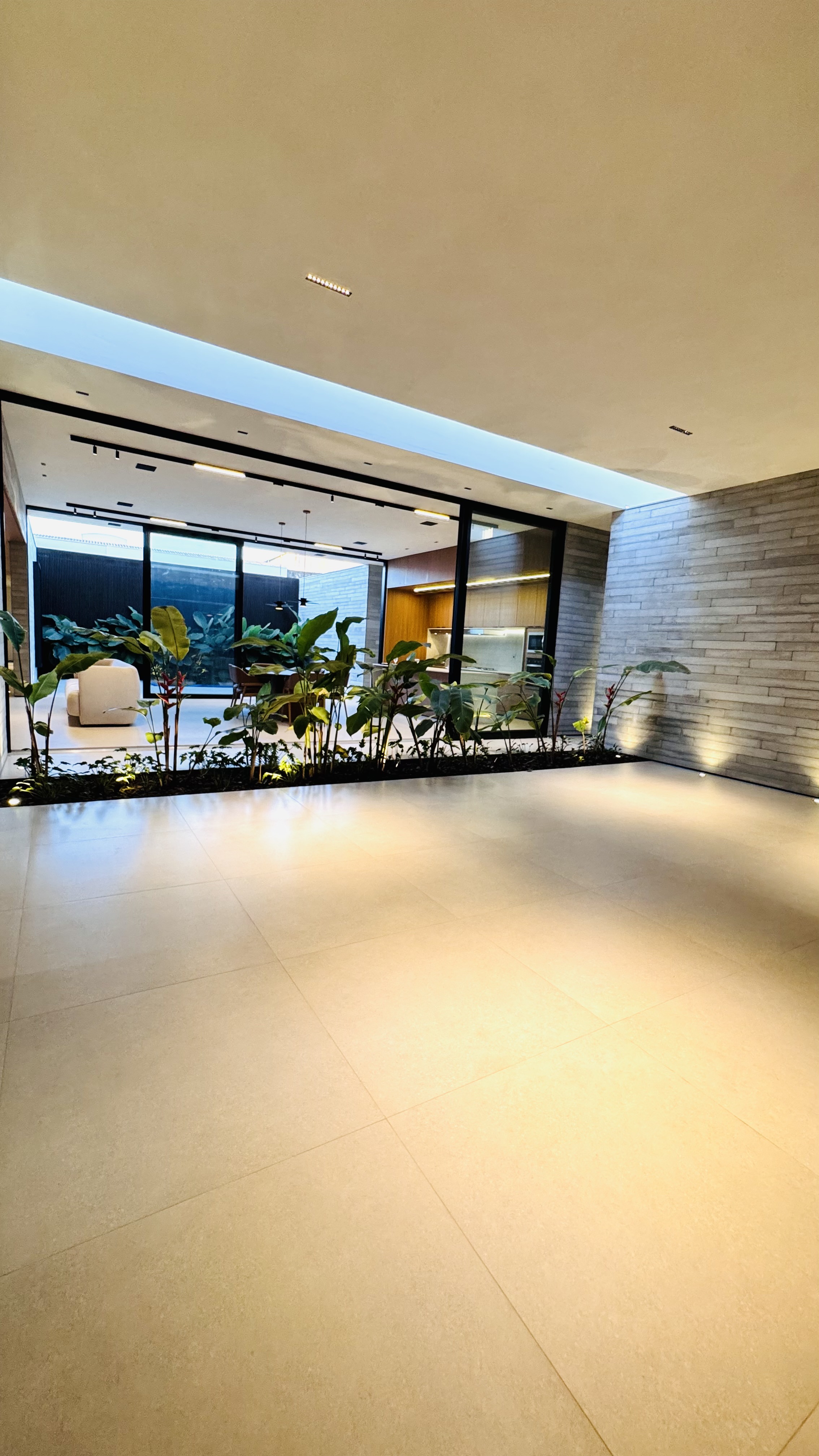 Casa no Jardim Veneza à venda