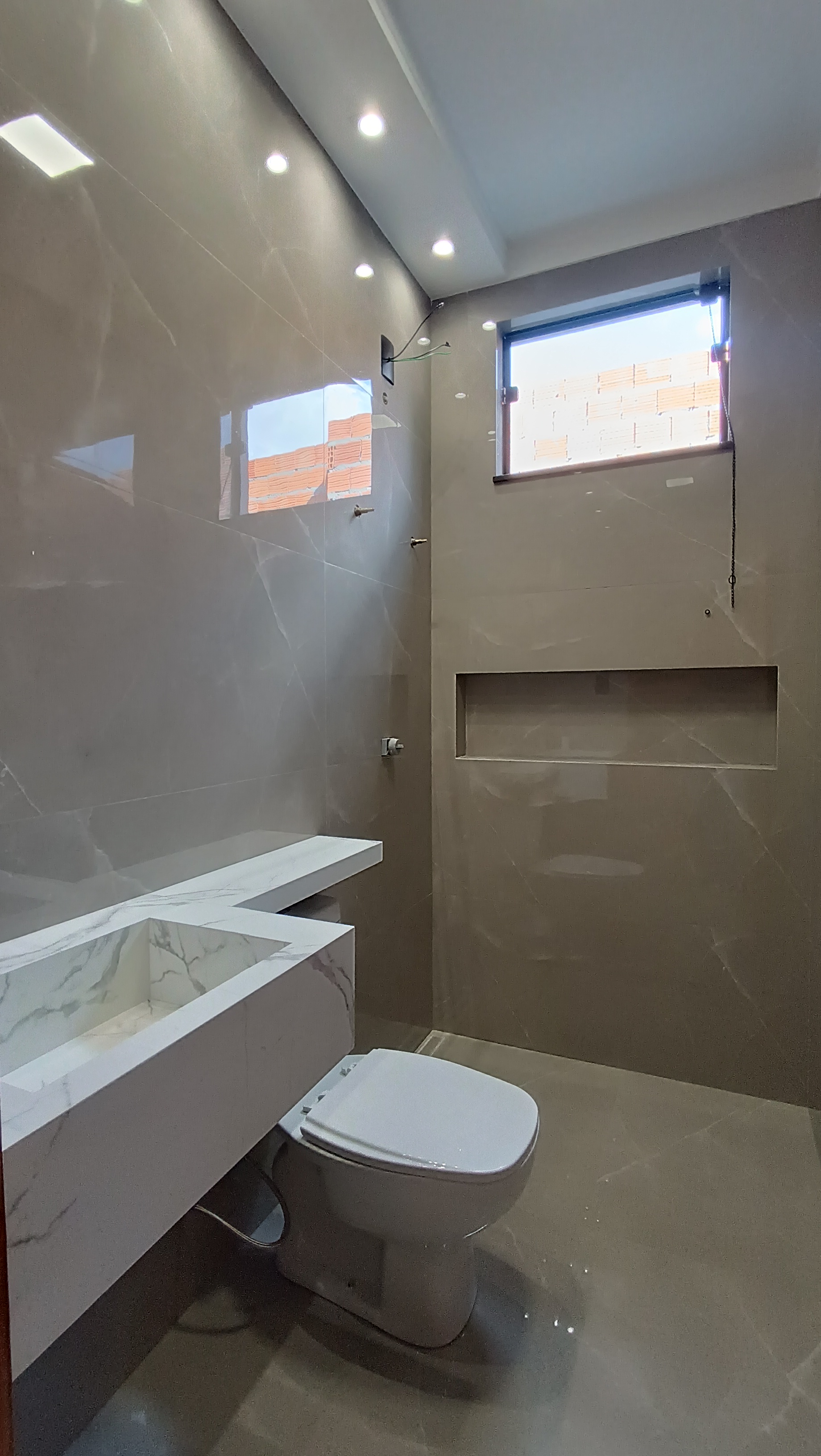 Casa à venda no bairro Jardim Três Colinas