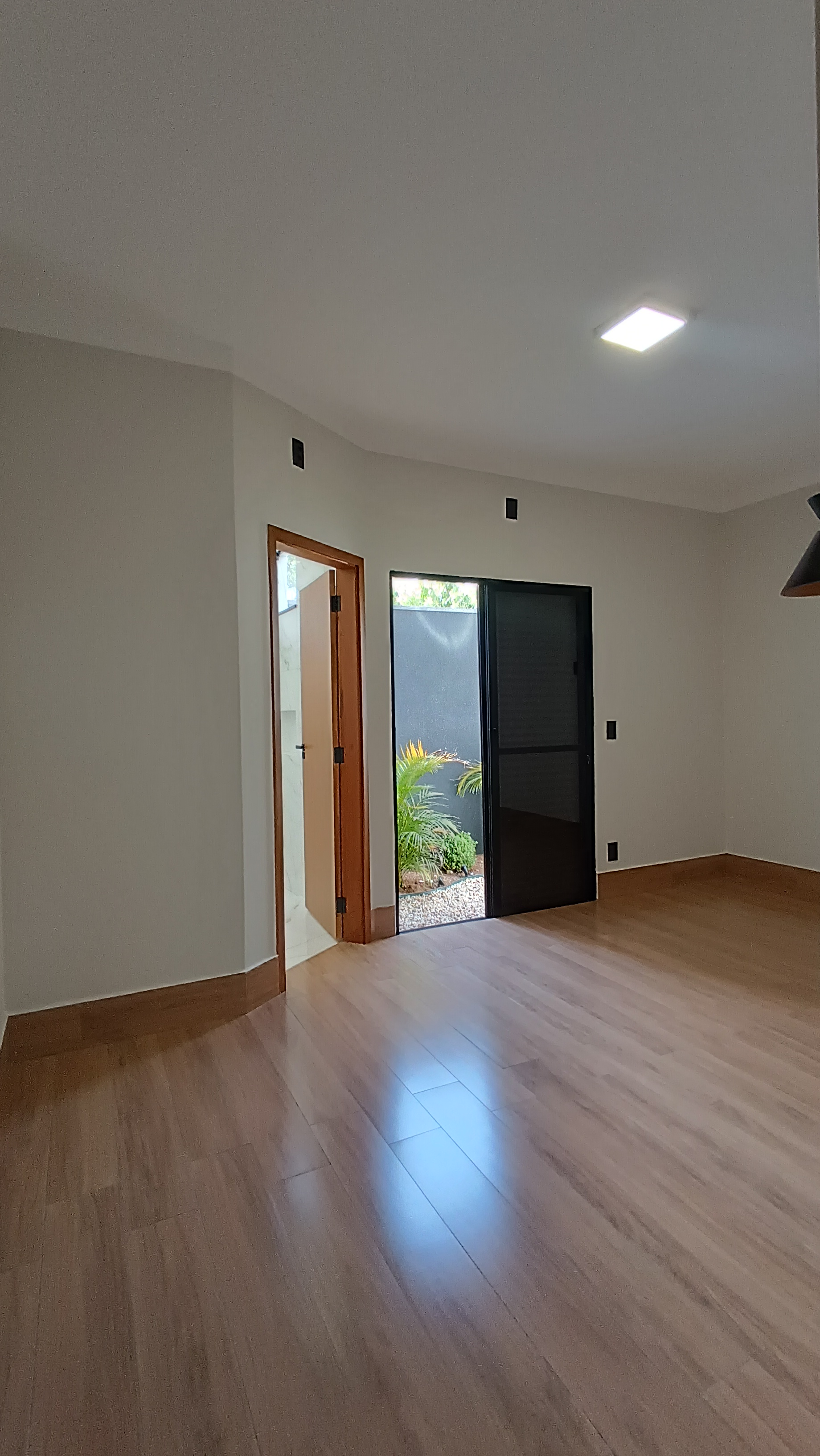 Casa à venda no bairro Jardim Três Colinas