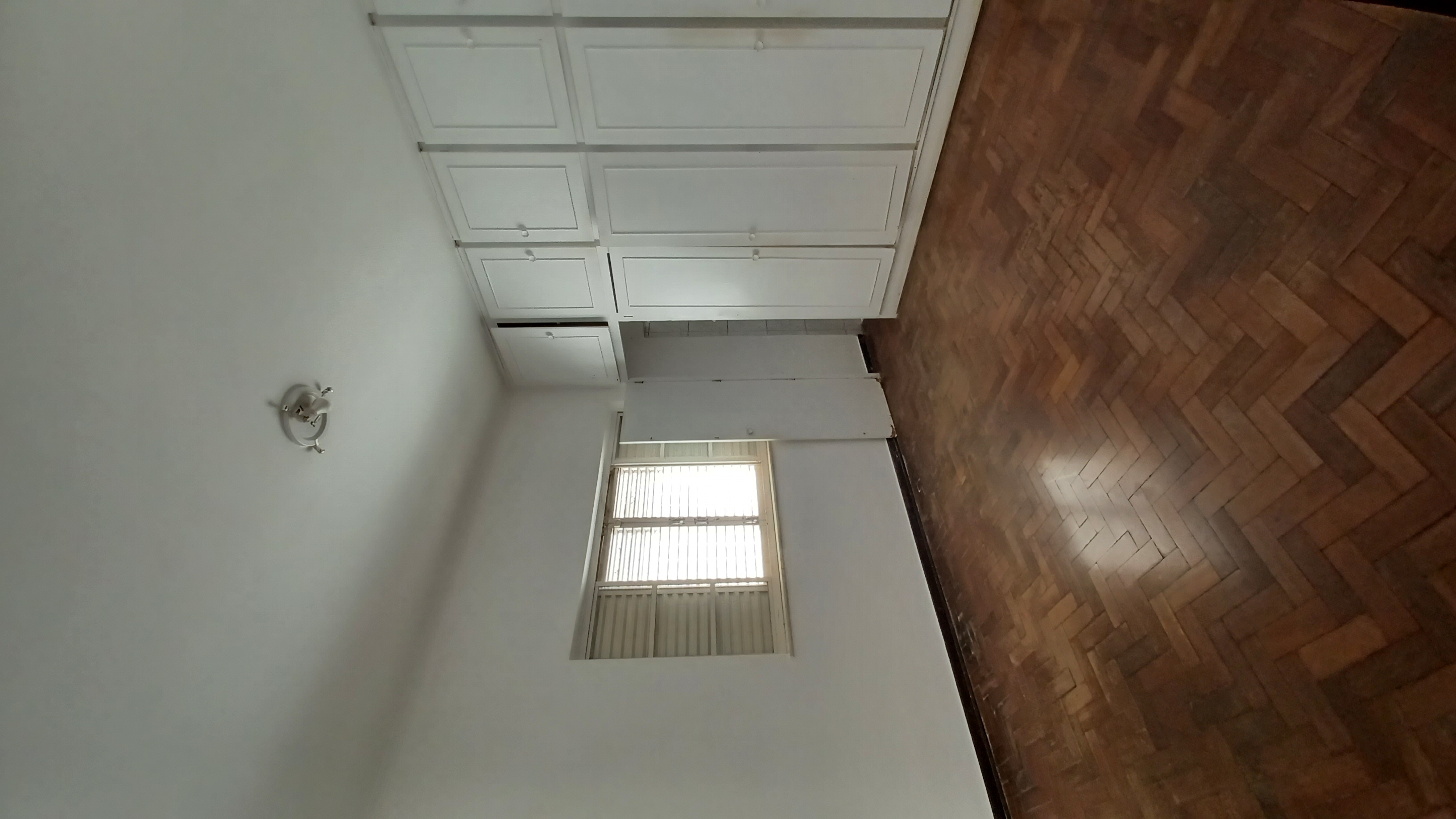 Casa a venda no Bairro Jardim Califórnia 