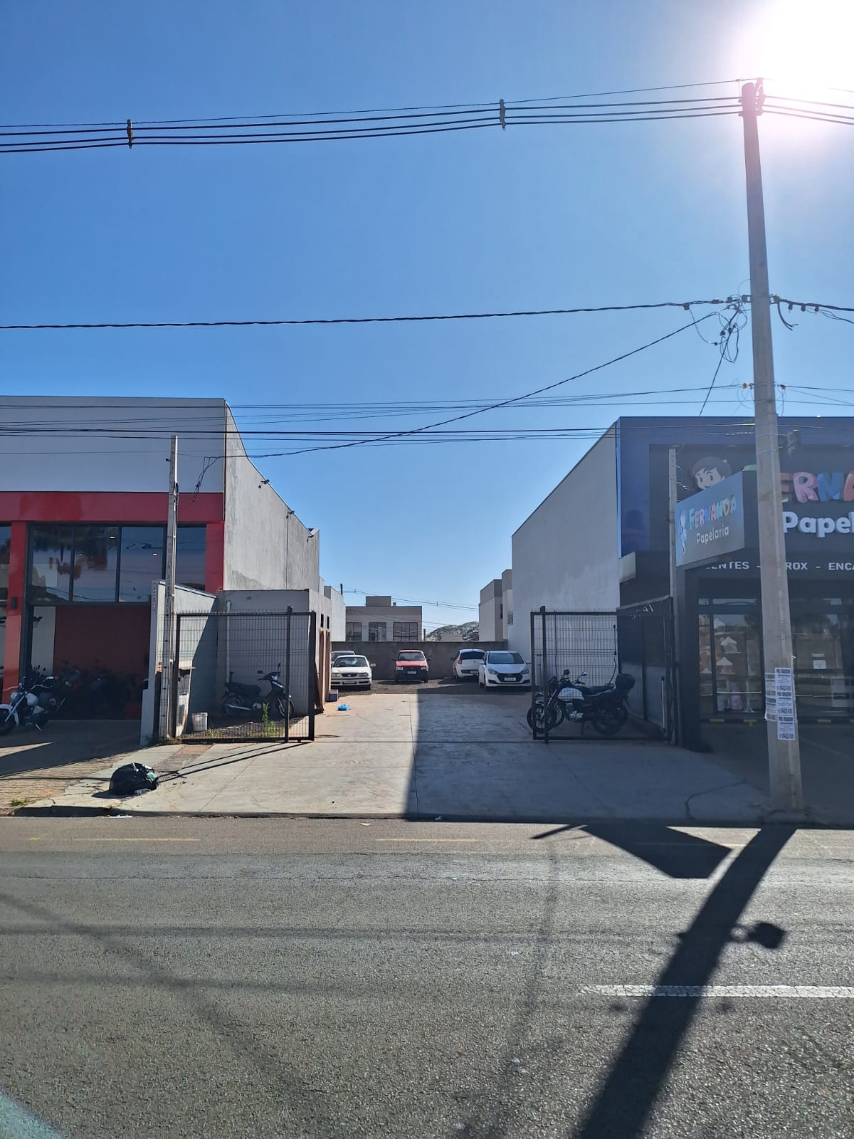 Vende-se terreno na Av São Vicente