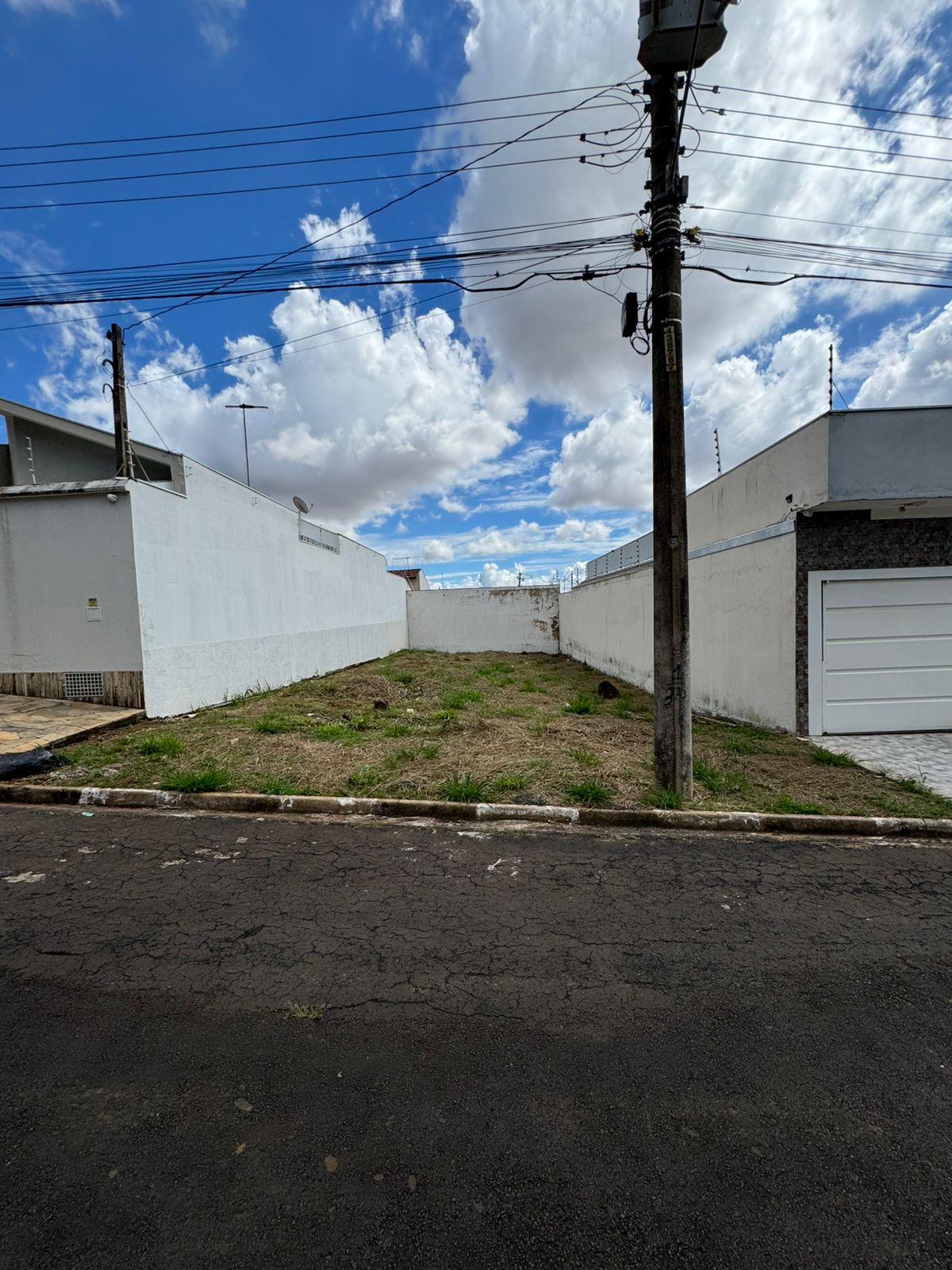 Terreno no bairro Prolongamento Jardim Flórida à Venda