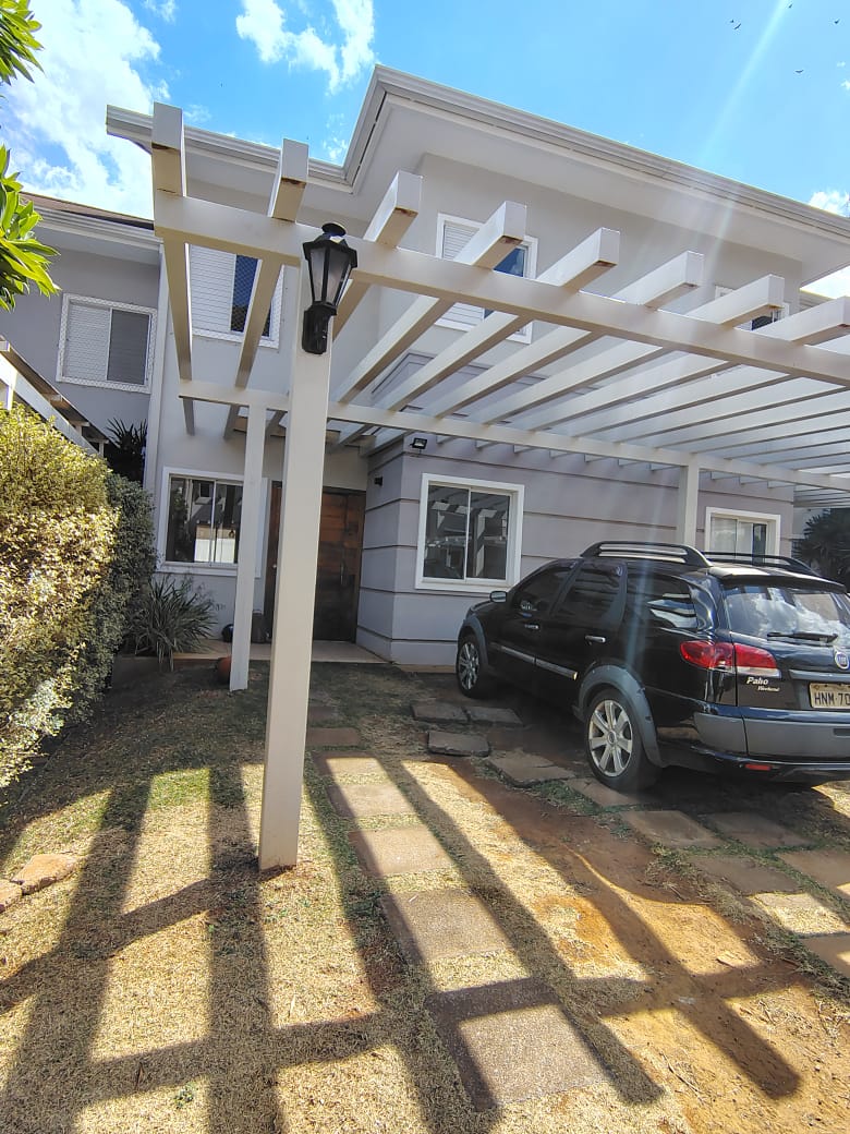Sobrado em Condomínio Fechado Villagio Venice à Venda