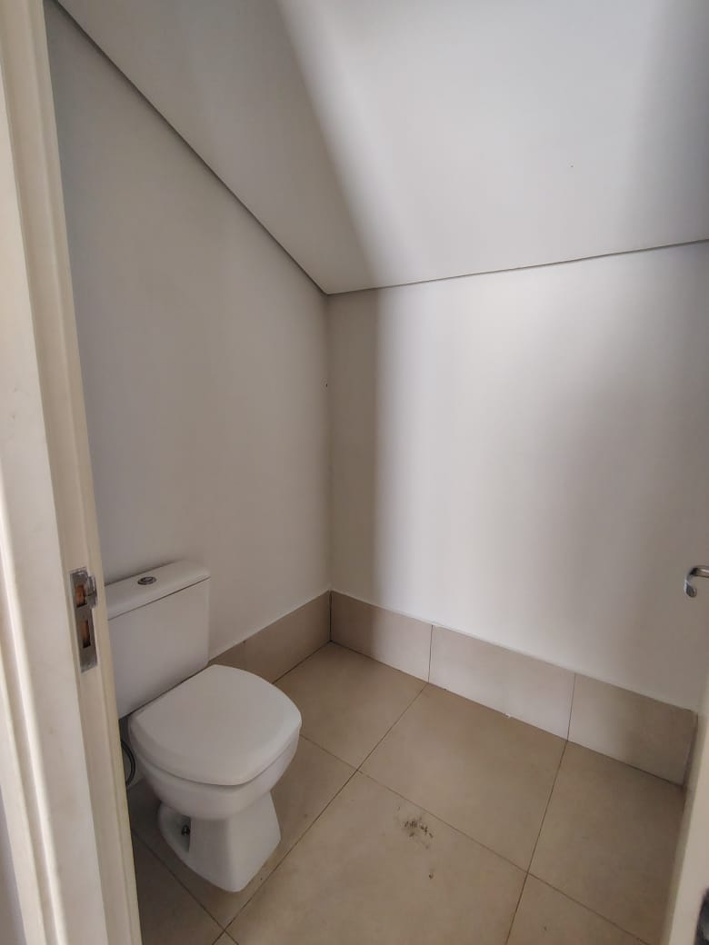 Sobrado em Condomínio Fechado Villagio Venice à Venda