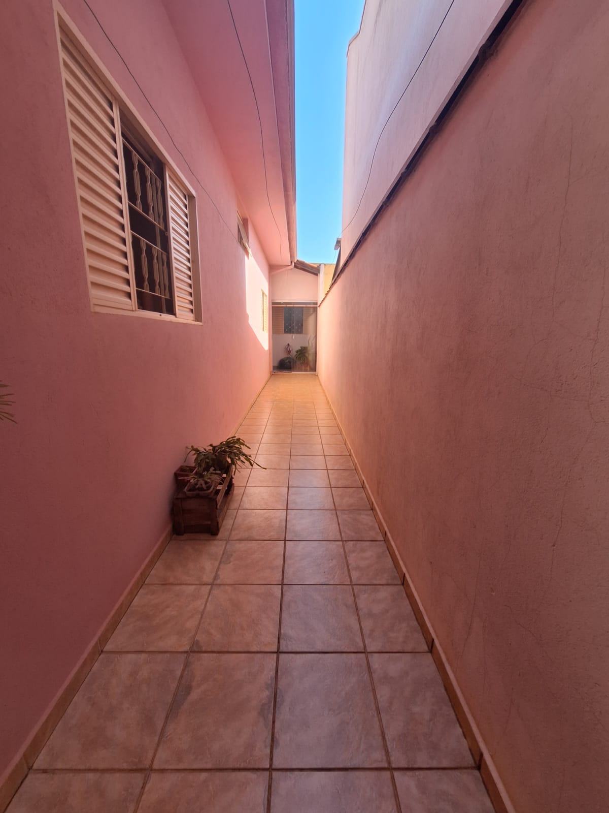 Vende-se casa terreno inteiro no Jardim Europa