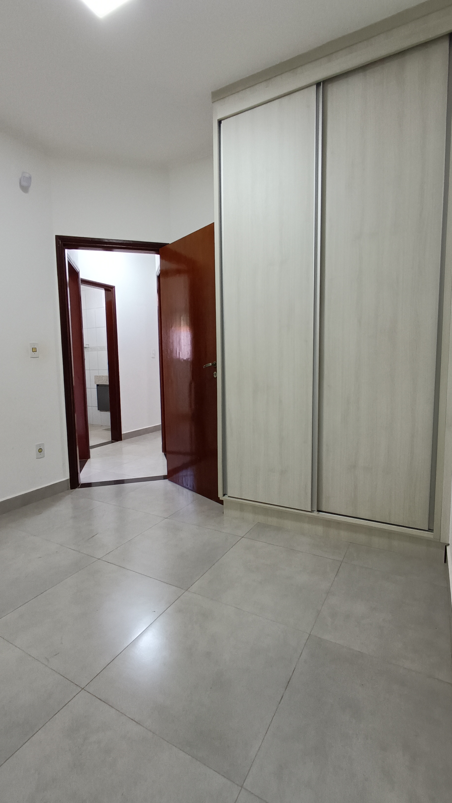 Casa à Venda no Jardim Samello V