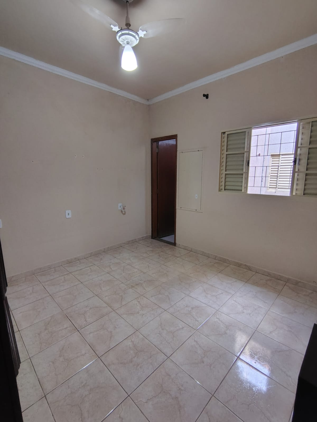 Casa à Venda Bairro Rezende Franca/SP
