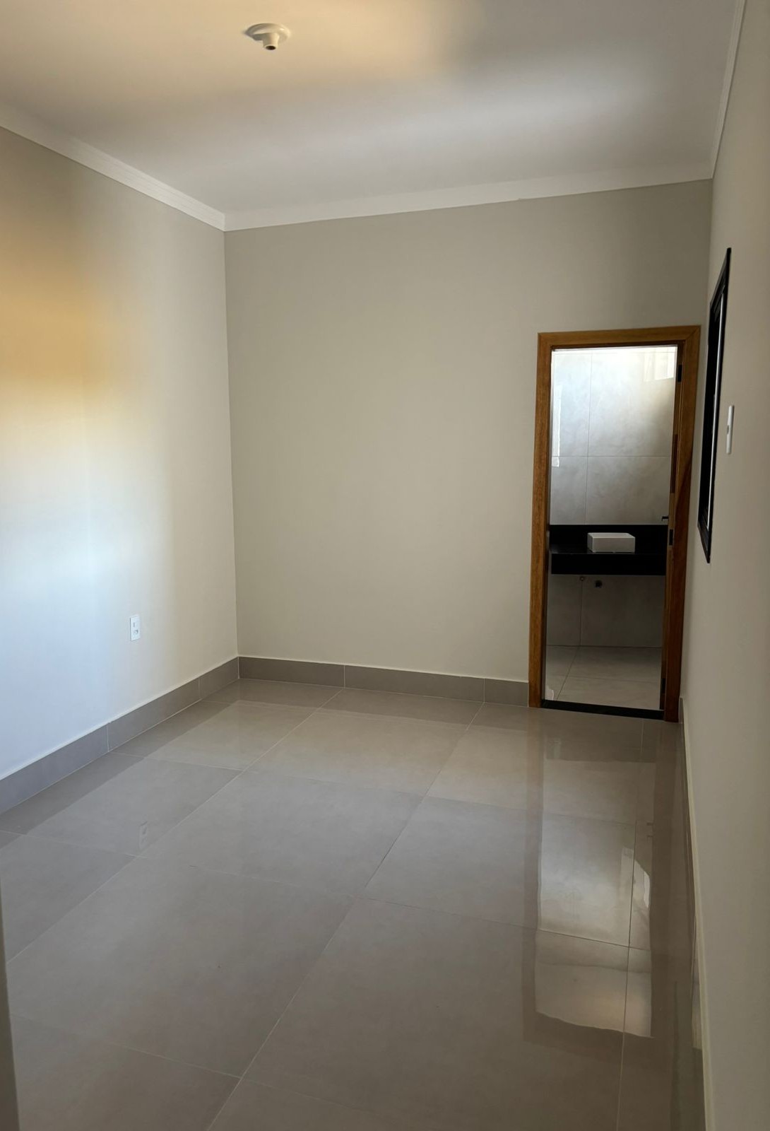 Vende-se apartamento no bairro Primo Meneghetti