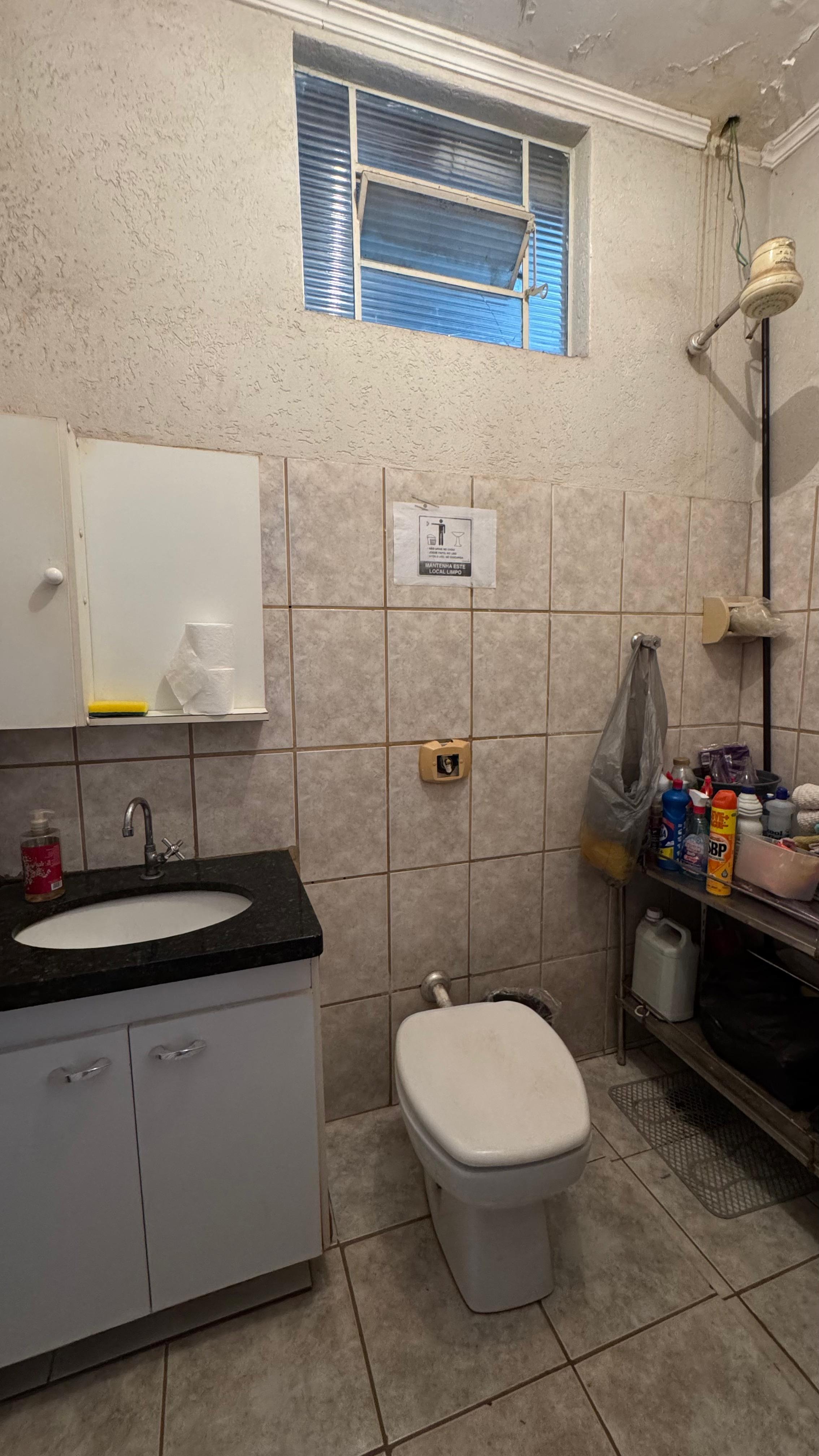 Casa à Venda no Bairro Ângela Rosa