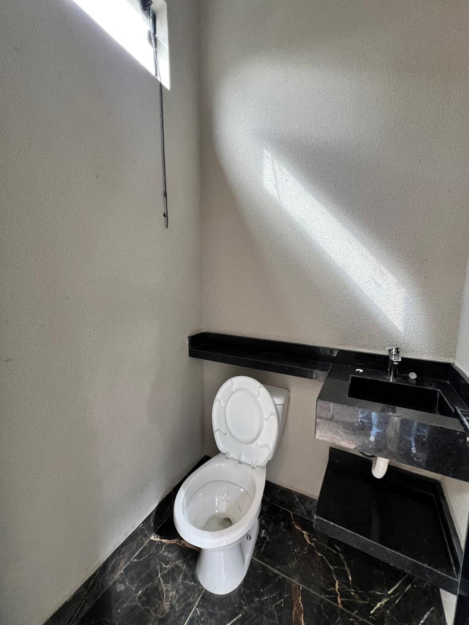 Casa à Venda no Parque dos Coqueiros