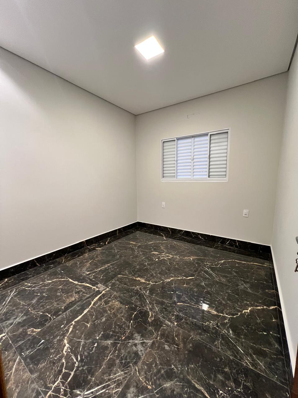 Casa à Venda no Parque dos Coqueiros