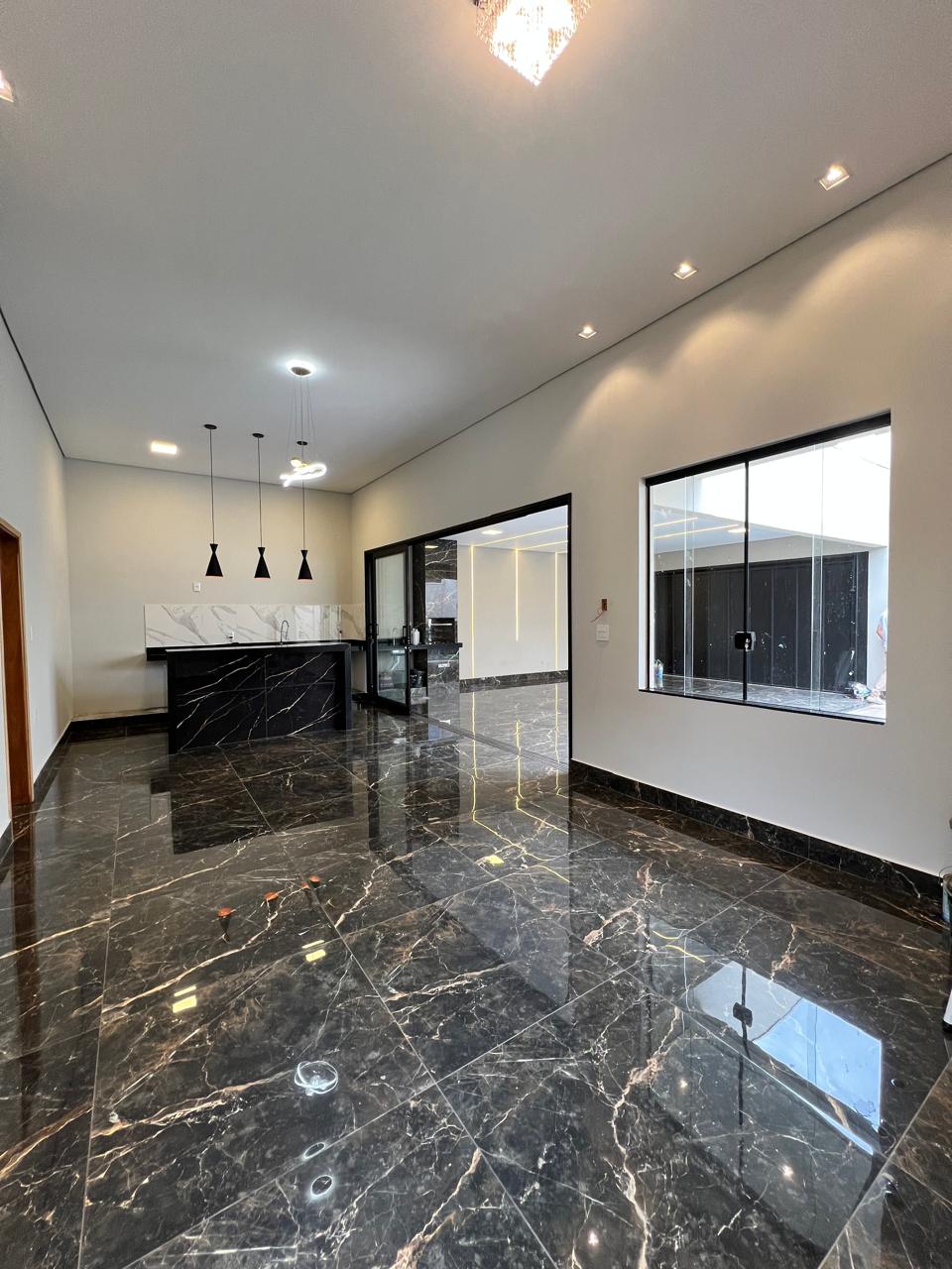 Casa à Venda no Parque dos Coqueiros