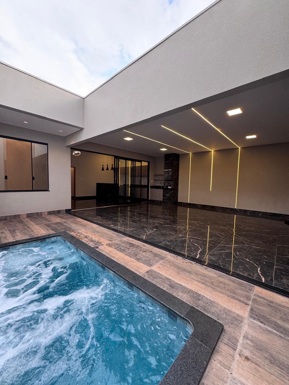 Casa à Venda no Parque dos Coqueiros