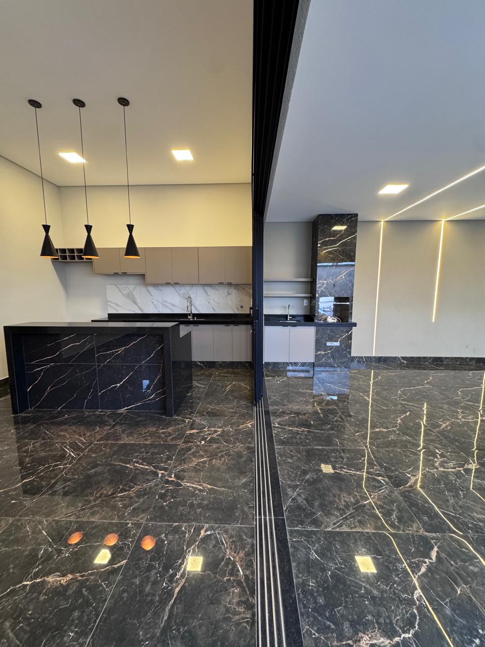 Casa à Venda no Parque dos Coqueiros