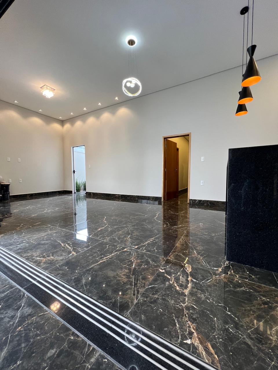 Casa à Venda no Parque dos Coqueiros