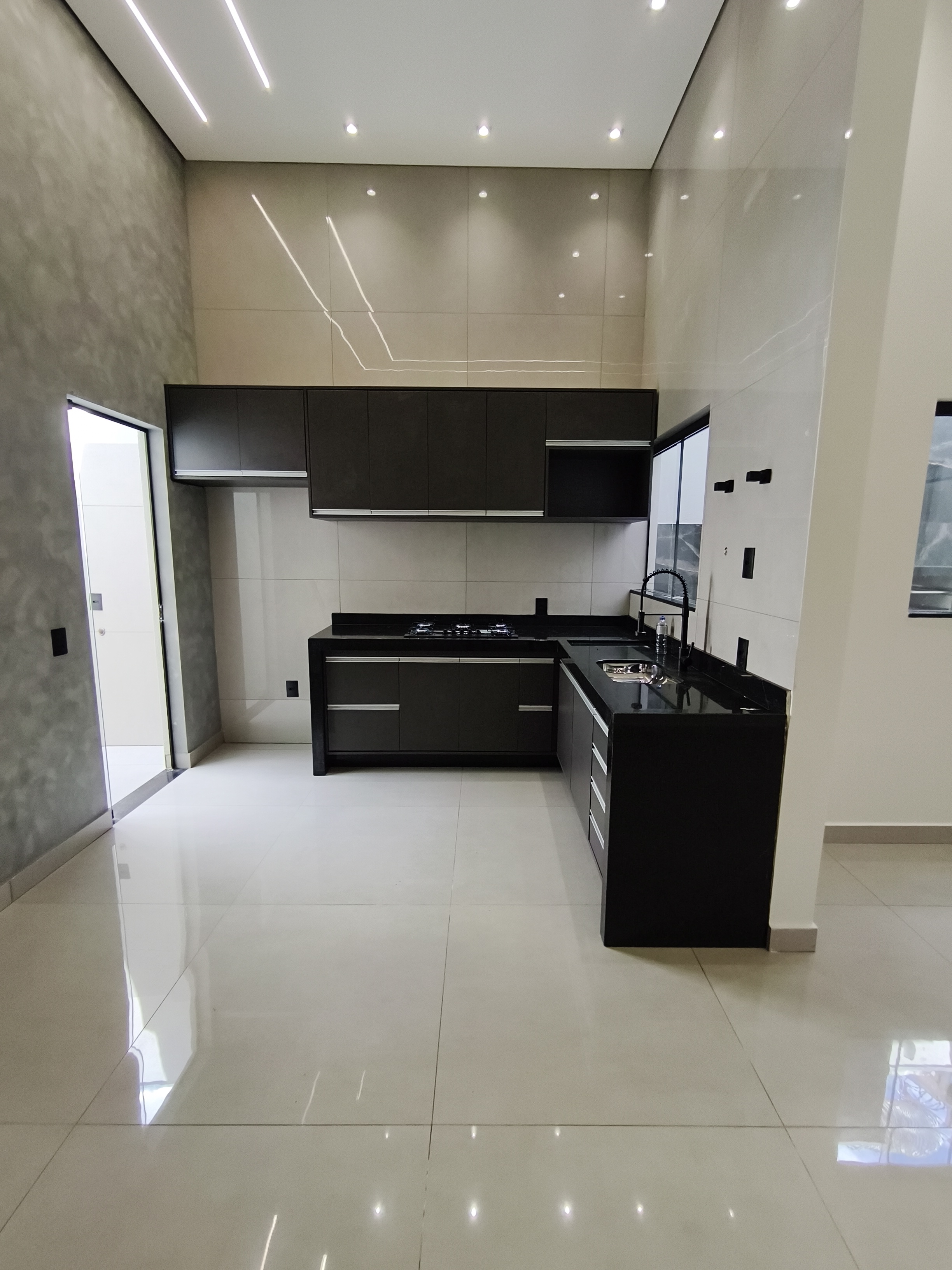 Casa à Venda no Residencial Irineu Zanetti
