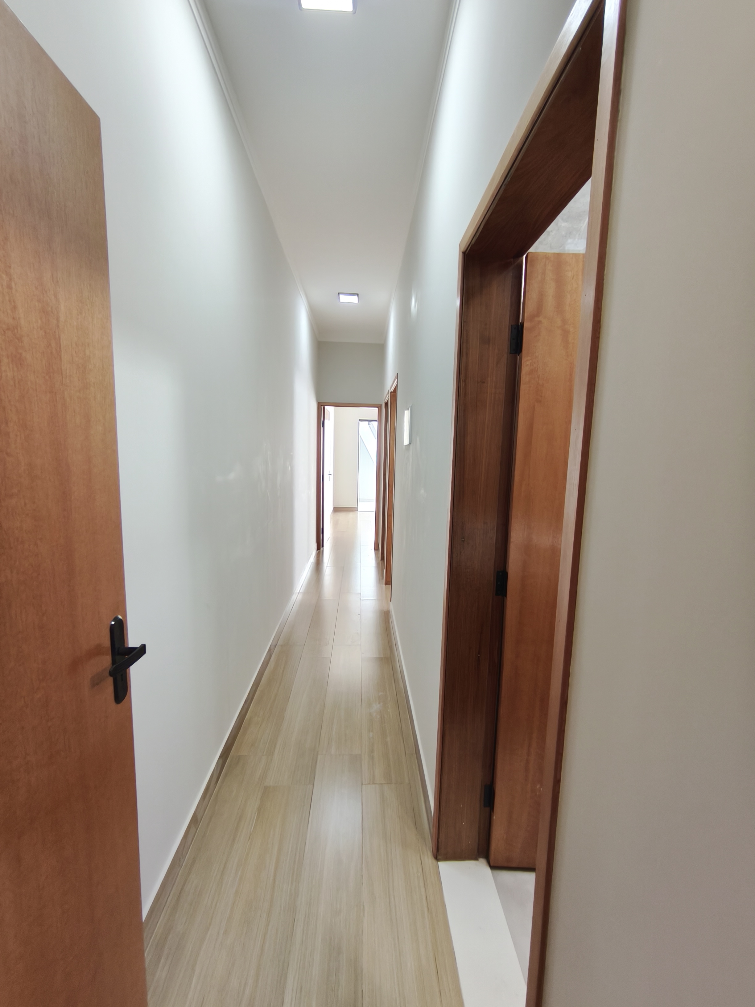 Casa à Venda no Residencial Irineu Zanetti