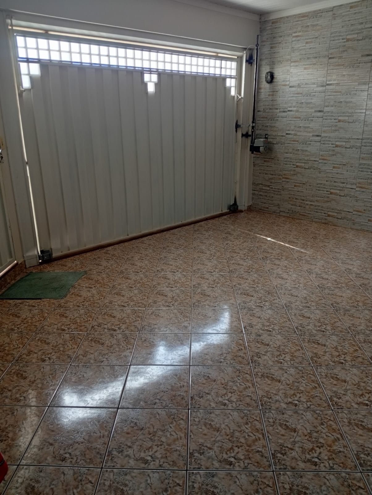 Casa á venda No Recanto Elimar