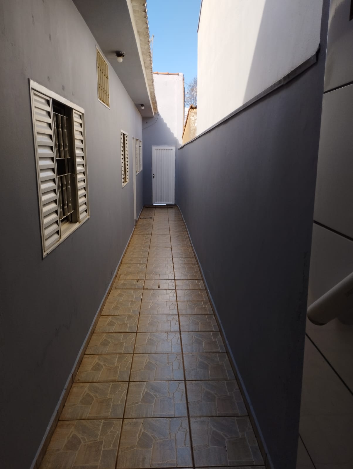 Casa à Venda no Jardim Tropical II