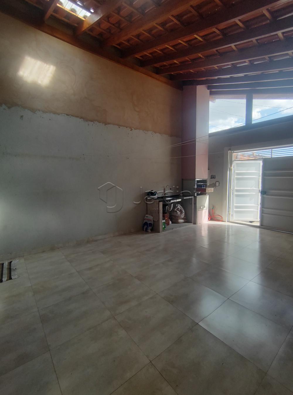 Casa a Venda no Residencial Irineu Zanetti