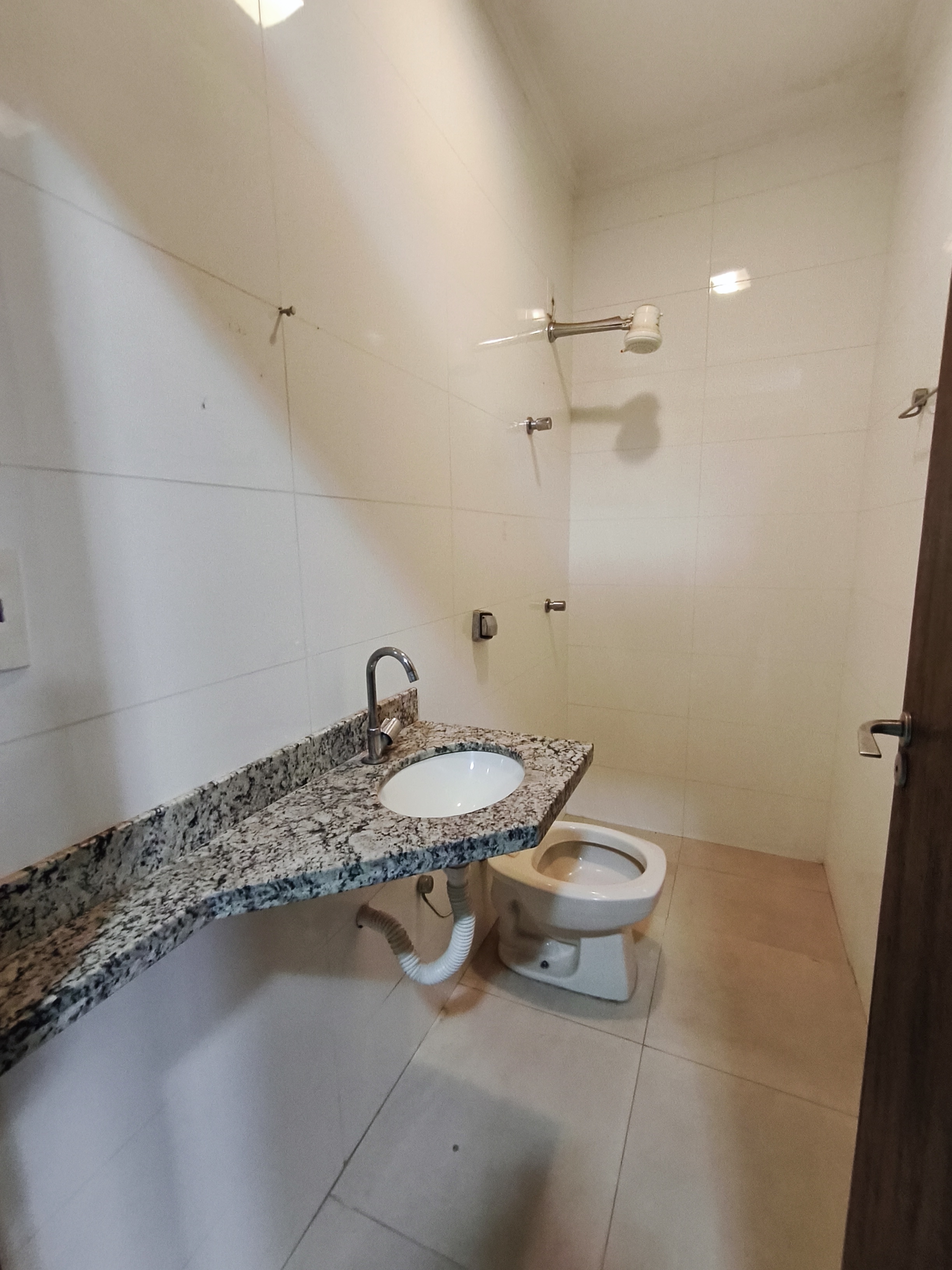 Casa à Venda na Vila Nicácio