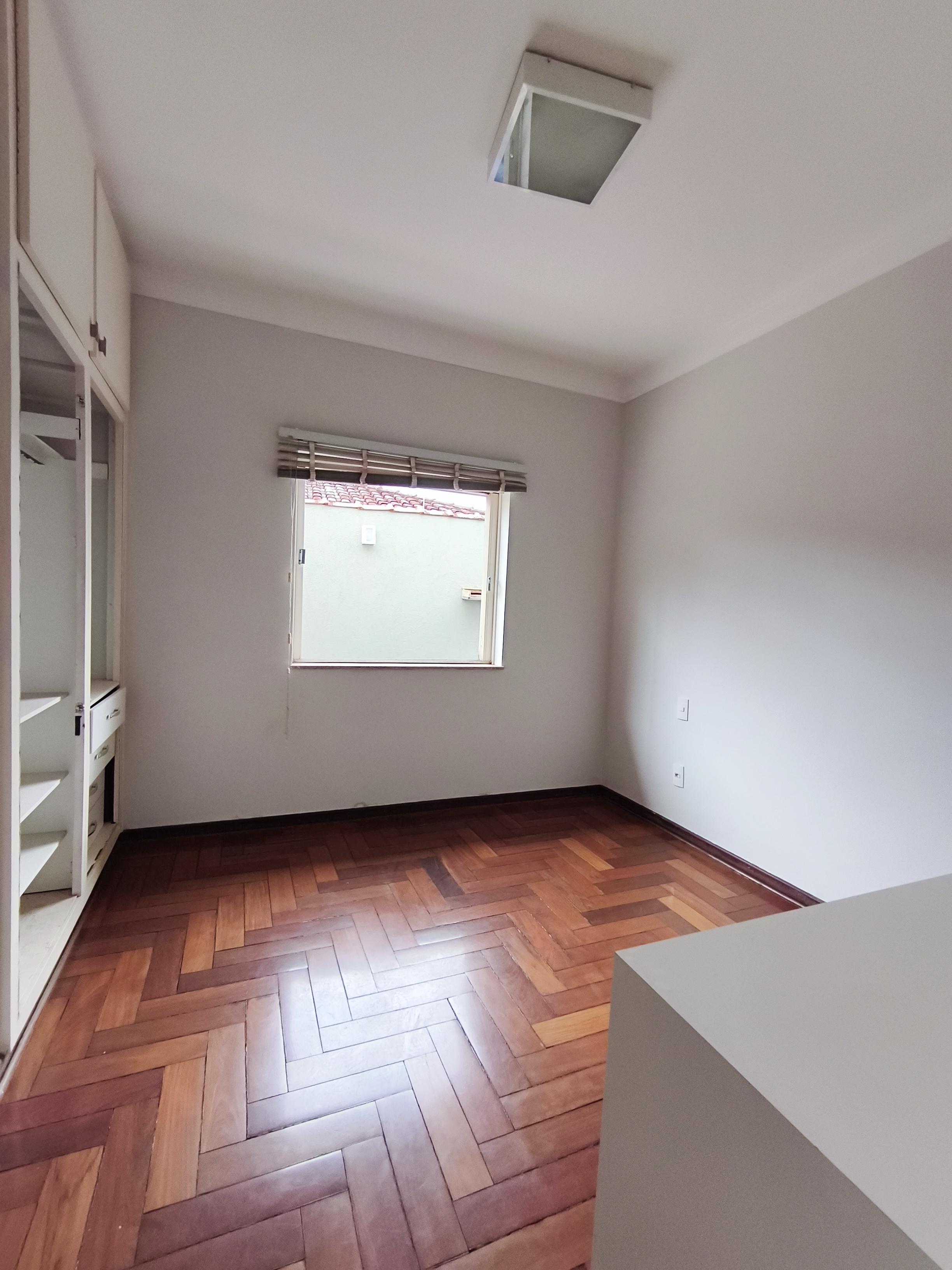 Casa à Venda na Vila Nicácio