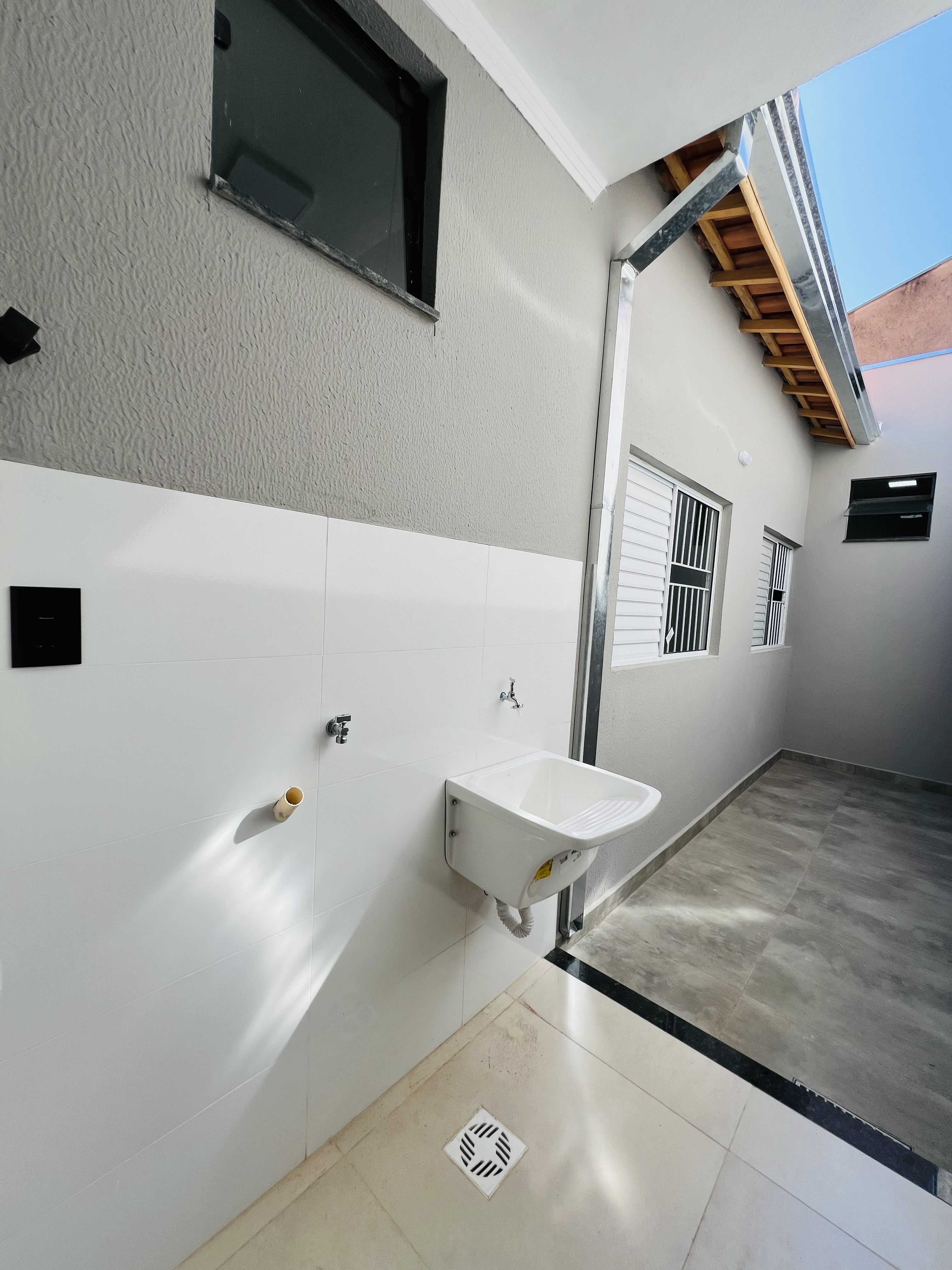 Casa a venda no Elimar