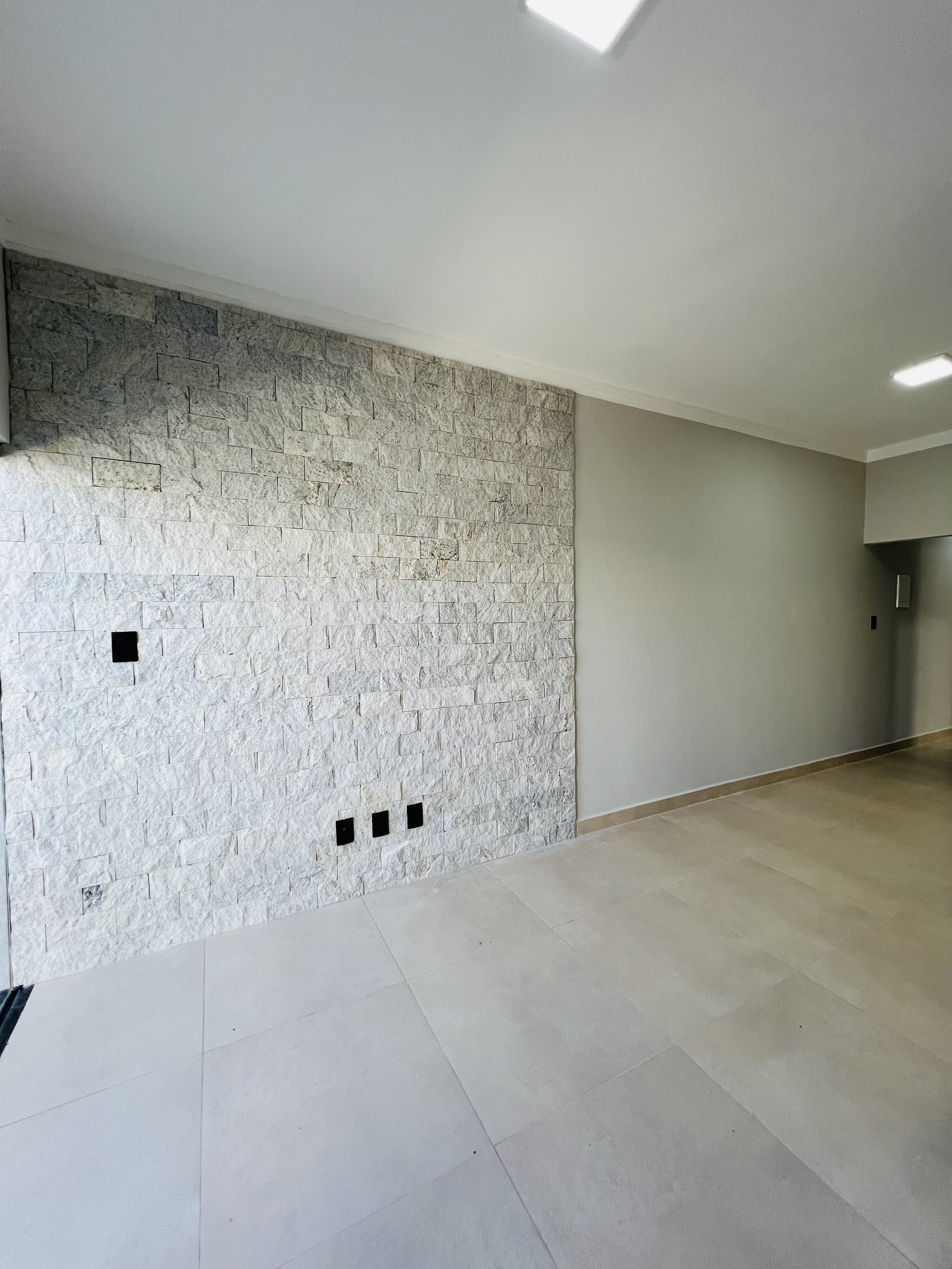 Casa a venda no Elimar